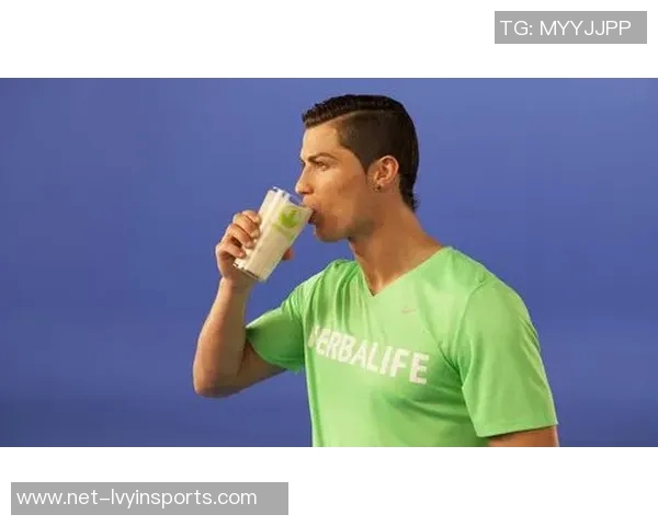 足球基本常识全解析:从规则到技巧助你成为球场高手 足球基本常识全解析:从规则到技巧助你成为球场高手