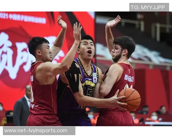 CBA精彩对决北京北汽迎战浙江稠州金租争夺季后赛席位 CBA精彩对决北京北汽迎战浙江稠州金租争夺季后赛席位